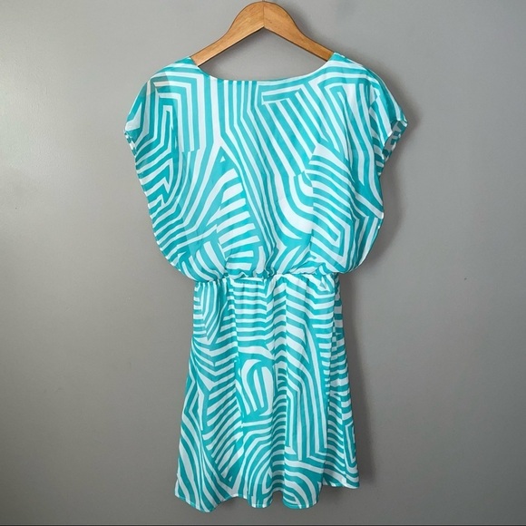 Needle and thread dress - Picture 4 of 4